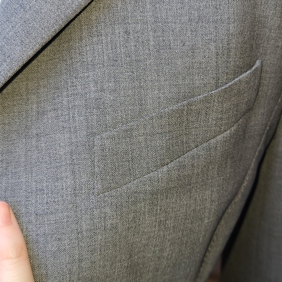 THEORY Blazer Size 4 *Flaw* Missing Button - Picture 2 of 5